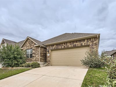 Living area at 5867 San Savino DR - 3 bed 2 bath home