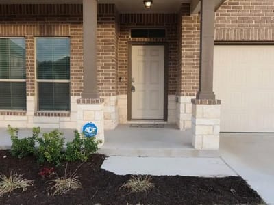 Property photo 2 at 5897 Galveston RD - 4 bed 2 bath home