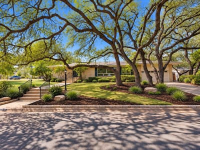 Photo 3 of 36 at 5900 Overlook DR - 4 bed 3 bath home