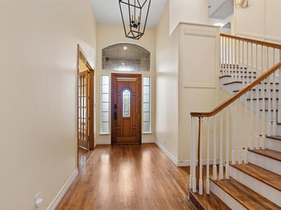 Photo 2 of 40 at 5903 Cane Pace - 5 bed 3 bath home
