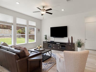 Property photo 5 at 5913 Cimarron Ridge LN - 3 bed 3 bath home
