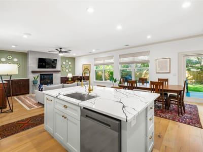 Property photo 2 at 5914 Salcon Cliff DR - 3 bed 2 bath home