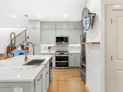 Property photo 3 at 5914 Salcon Cliff DR - 3 bed 2 bath home