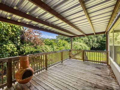 Living area at 592 Oaklawn DR - 4 bed 2 bath home