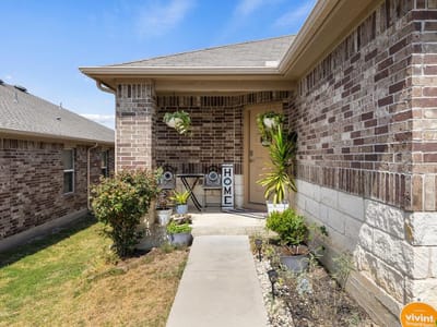 Property photo 3 at 5920 Montrelia DR - 4 bed 2 bath home