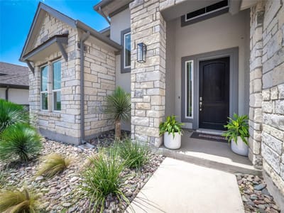 Property photo 3 at 595 Wild Pecan LOOP - 4 bed 3 bath home