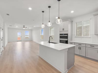 Primary bedroom at 596 Rubber Tree WAY - 3 bed 2 bath home