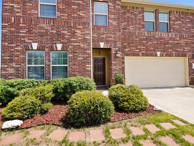 Primary bedroom at 598 Sweet Gum DR - 5 bed 3 bath home