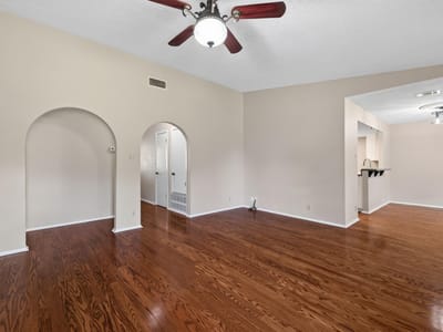 Property photo 5 at 600 E Central DR - 3 bed 2 bath home