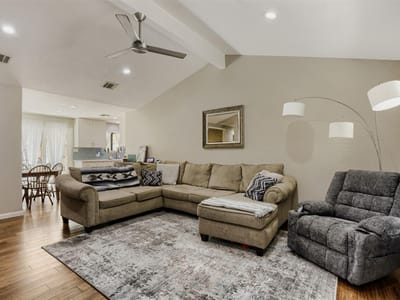 Property photo 5 at 600 Live Oak DR - 3 bed 2 bath home