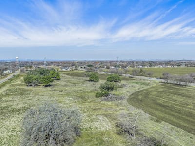 Property photo 4 at 600 NW River RD - N/A, Martindale, TX