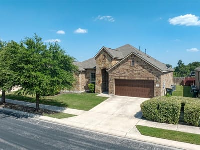 Property photo 2 at 600 Rosedale BLVD - 3 bed 2 bath home