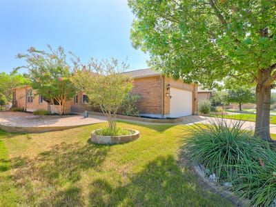 Property photo 3 at 600 Salado Creek LN - 2 bed 2 bath home