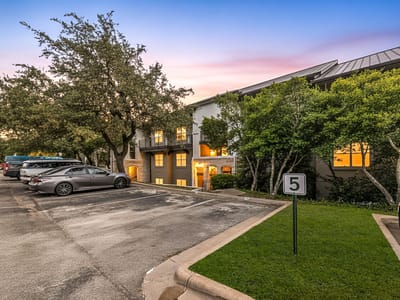 Primary bedroom at 6000 Shepherd Mountain Cv Unit #503 - 2 bed 2 bath home