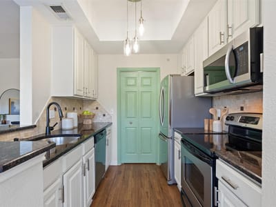 Photo 3 of 40 at 6000 Shepherd Mountain CV Unit #804 - 2 bed 1 bath home