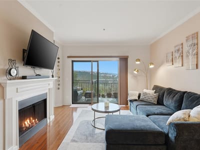 Primary bedroom at 6000 Shepherd Mountain Cv Unit #917 - 2 bed 2 bath home