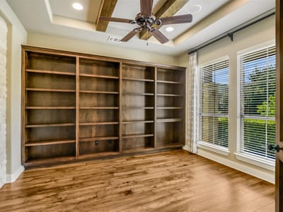 Property photo 4 at 6005 Empresa DR - 4 bed 3 bath home