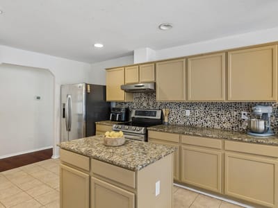 Photo 5 of 39 at 6005 La Mesa ST - 3 bed 2 bath home