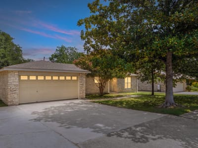 Property photo 2 at 6006 Morning Dew DR - 3 bed 2 bath home