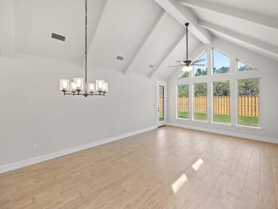 Property photo 5 at 601 Buckaroo DR - 5 bed 3 bath home