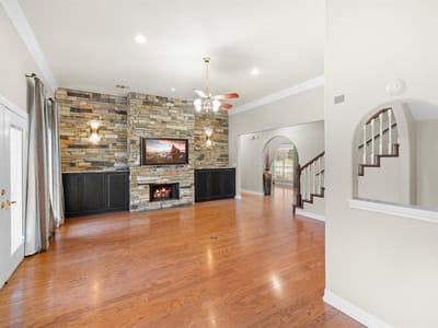 Bathroom at 601 Country Club Ct - 4 bed 3 bath home