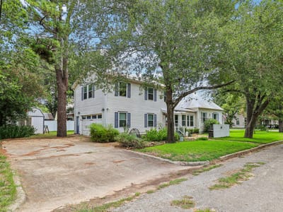 Property photo 3 at 601 Garwood ST - 3 bed 2 bath home