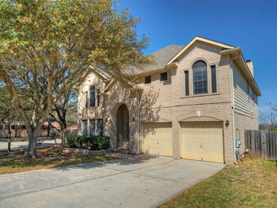 Property photo 2 at 601 Indian Run DR - 4 bed 2 bath home