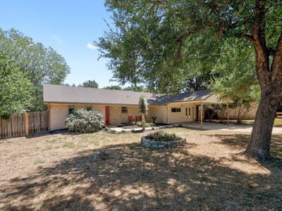Property photo 2 at 602 Meadowbrook DR - 4 bed 3 bath home