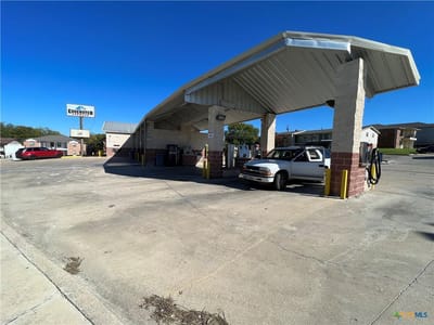 Kitchen at 602 N 1st St N - Gilmore, Copperas Cove, TX