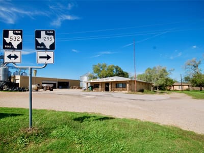 Photo 4 - 6022 Fm 532 Rd Photo 4 of 40 at 6022 Fm 532 Rd - Moulton, Moulton, TX