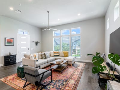 Living area at 6025 Seville DR - 3 bed 2 bath home