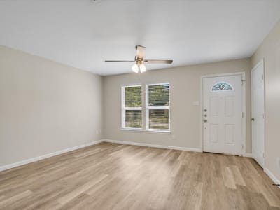 Property photo 3 at 6026 Bluebell CIR - 3 bed 1 bath home