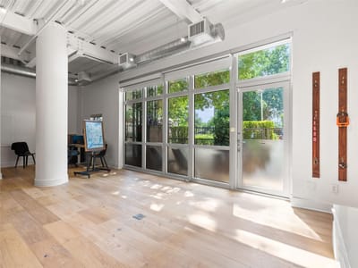 Living area at 603 Davis ST Unit #101 - 2 bed 2 bath home