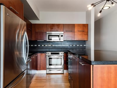 Property photo 5 at 603 Davis ST Unit #1201 - 1 bed 1 bath home