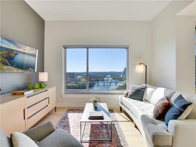 Kitchen at 603 Davis St Unit #2001 - 1 bed 1 bath home