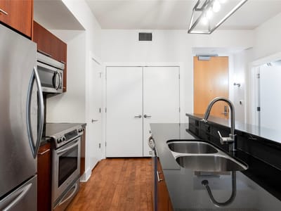 Property photo 3 at 603 Davis ST Unit #708 - Shore A Condo Amd The, Austin, TX