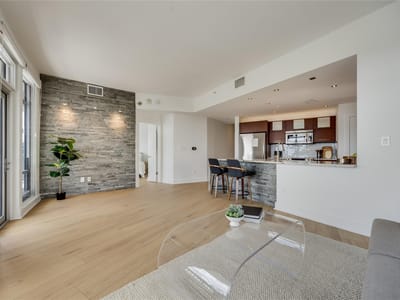 Property photo 4 at 603 Davis ST Unit #811 - 1 bed 1 bath home