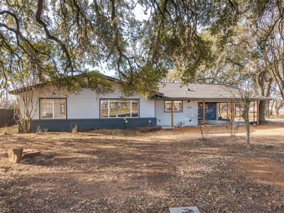 Living area at 603 W Highway 290 Hwy - none, Dripping Springs, TX