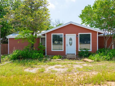 Primary bedroom at 603 W Main ST - Summy Add, Johnson City, TX