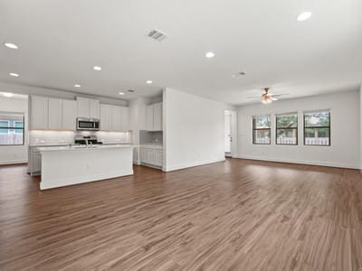 Property photo 5 at 604 Golden Glory RD - 3 bed 2 bath home
