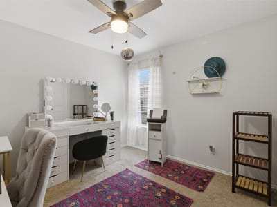 Property photo 5 at 604 Mourning Dove LN - 3 bed 2 bath home
