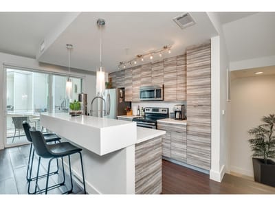 Living area at 604 N Bluff Dr Unit #205 - 2 bed 2 bath home