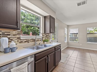 Kitchen at 604 Post Oak CIR - 4 bed 2 bath home