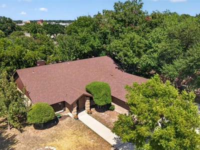 Photo 2 of 30 at 605 Bream CIR - 3 bed 2 bath home