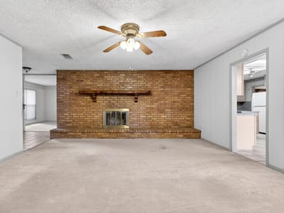 Kitchen at 605 E Mary Jane DR - 4 bed 2 bath home