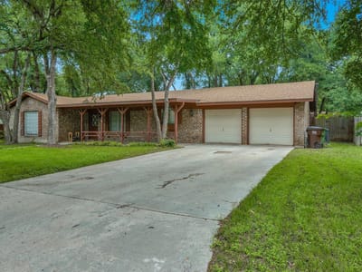 Primary bedroom at 605 Quail Creek Dr - 3 bed 2 bath home
