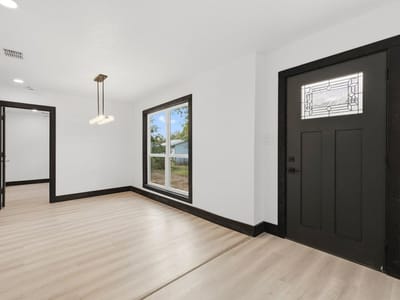 Property photo 5 at 606 Barbara DR - 3 bed 3 bath home