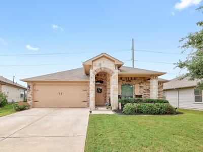 Living area at 606 Marimoor DR - 3 bed 2 bath home