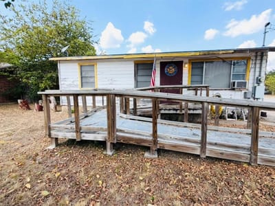 Property photo 2 at 607 E 19th ST - 2 bed 1 bath home