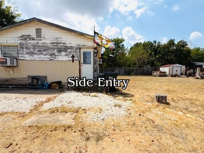 Property photo 4 at 607 E 19th ST - 2 bed 1 bath home